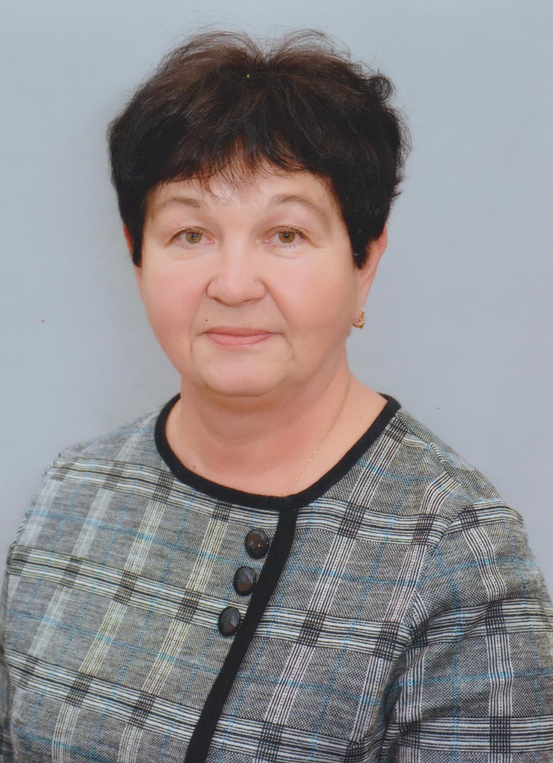 Мугак Нина Анатольевна.